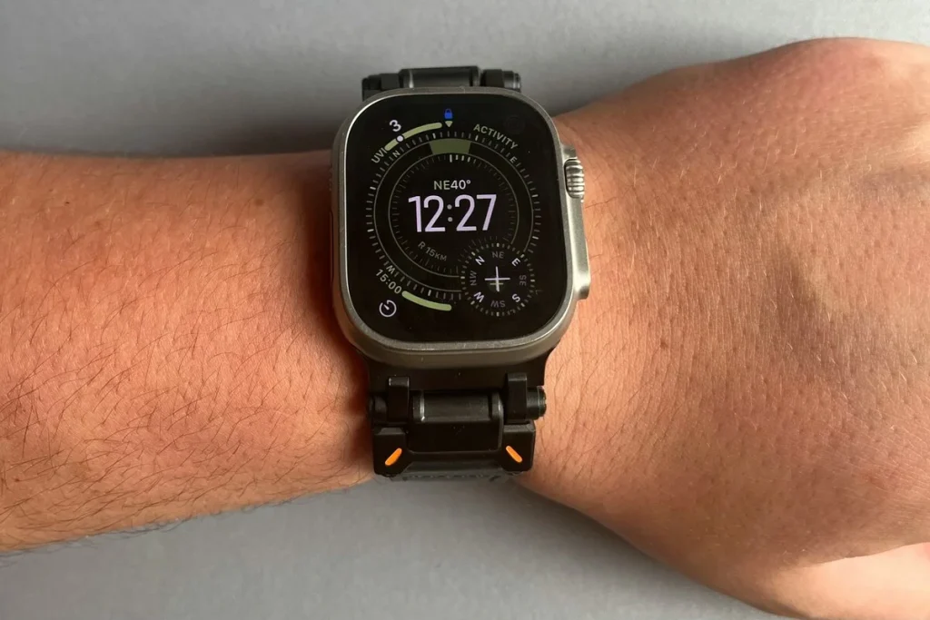 Apple Watch Ultra 4 на зап'ясті